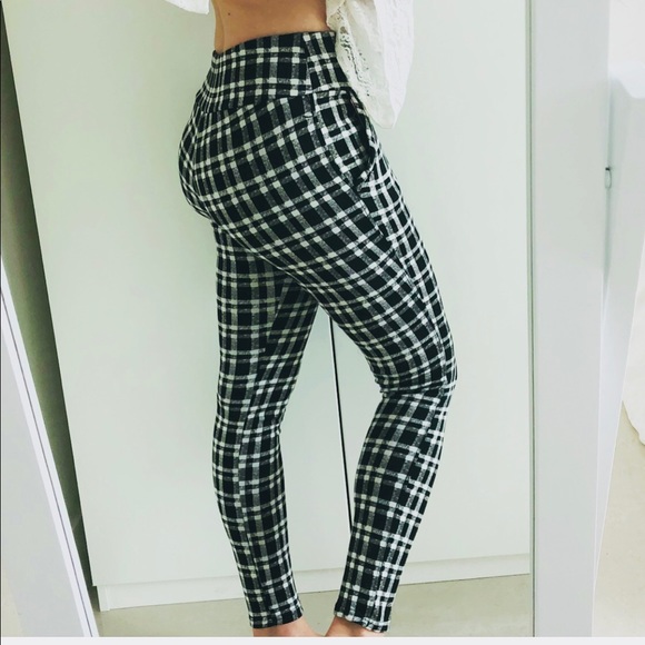 Pants - NWT black & white plaid high waisted leggings